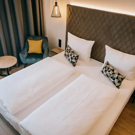 호텔 Loom & Skybar *