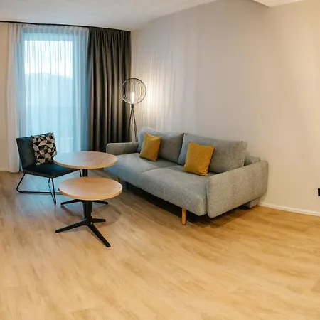 Loom & Skybar Hotel *