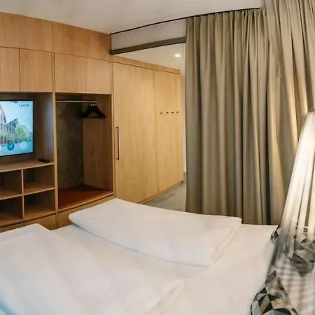 Loom & Skybar Szálloda Eislingen