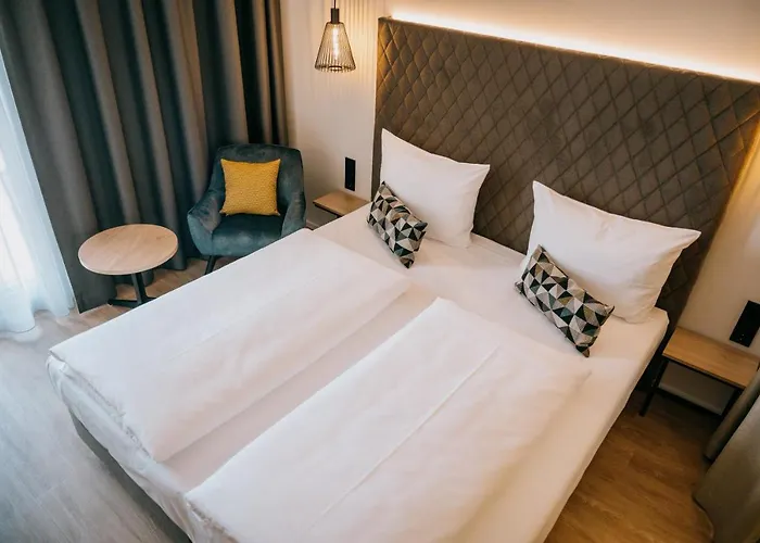 Hotel Loom & Skybar *