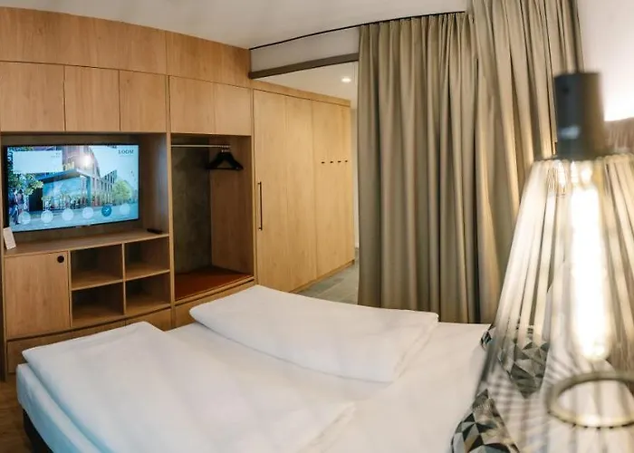 Loom & Skybar מלון אסלינגן